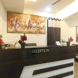 Mahaveer Palace Hotel